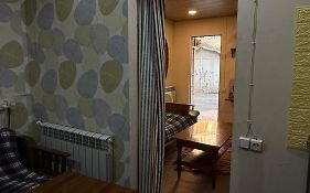 Vahe'S Corner House